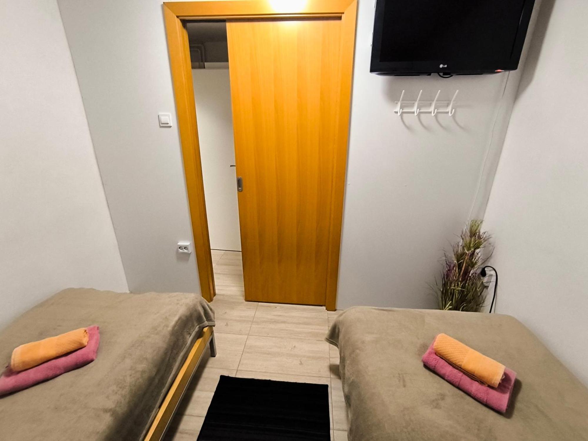 Jo-Ma Apartma - Safe Parking Ljubljana Dış mekan fotoğraf